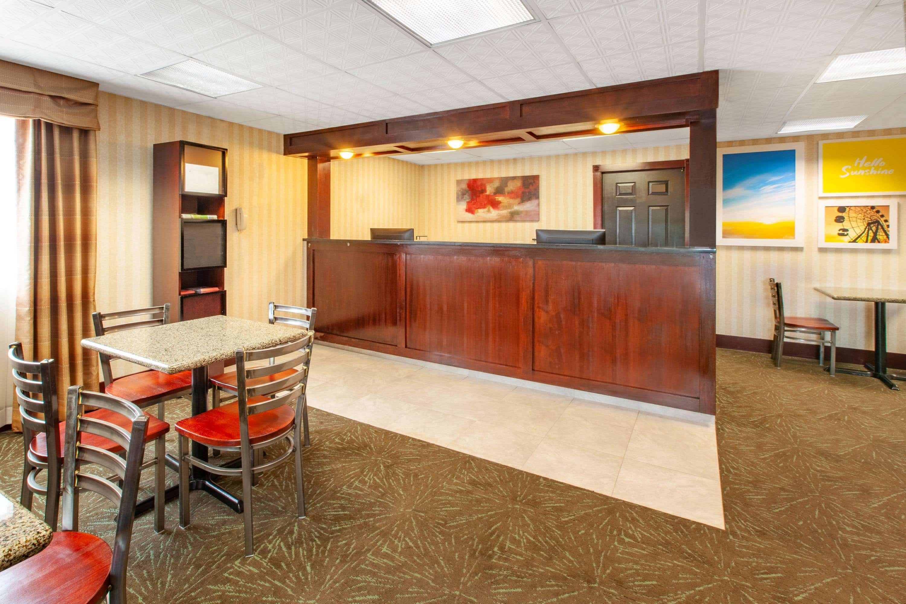 Days Inn By Wyndham Grantville Extérieur photo