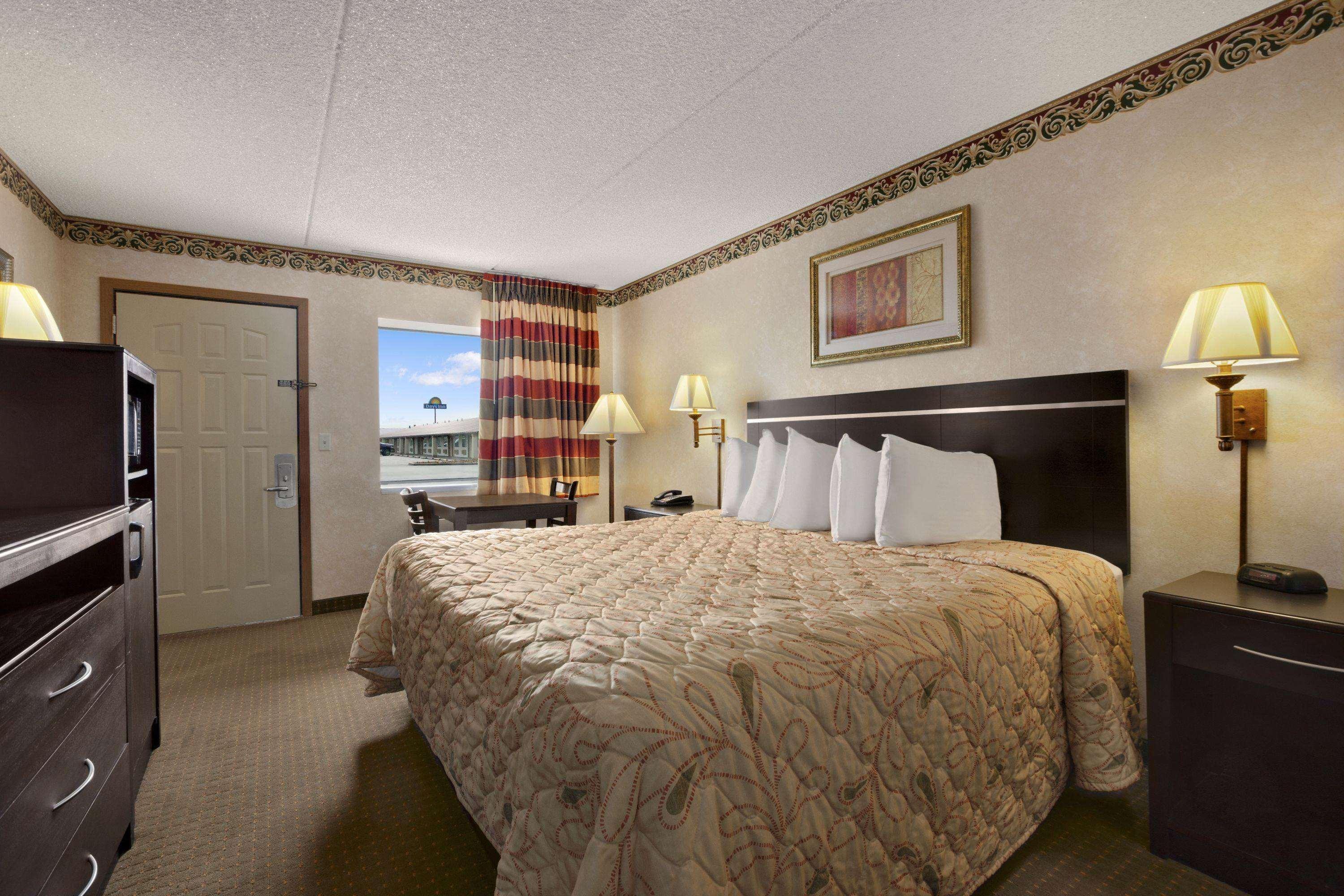 Days Inn By Wyndham Grantville Extérieur photo